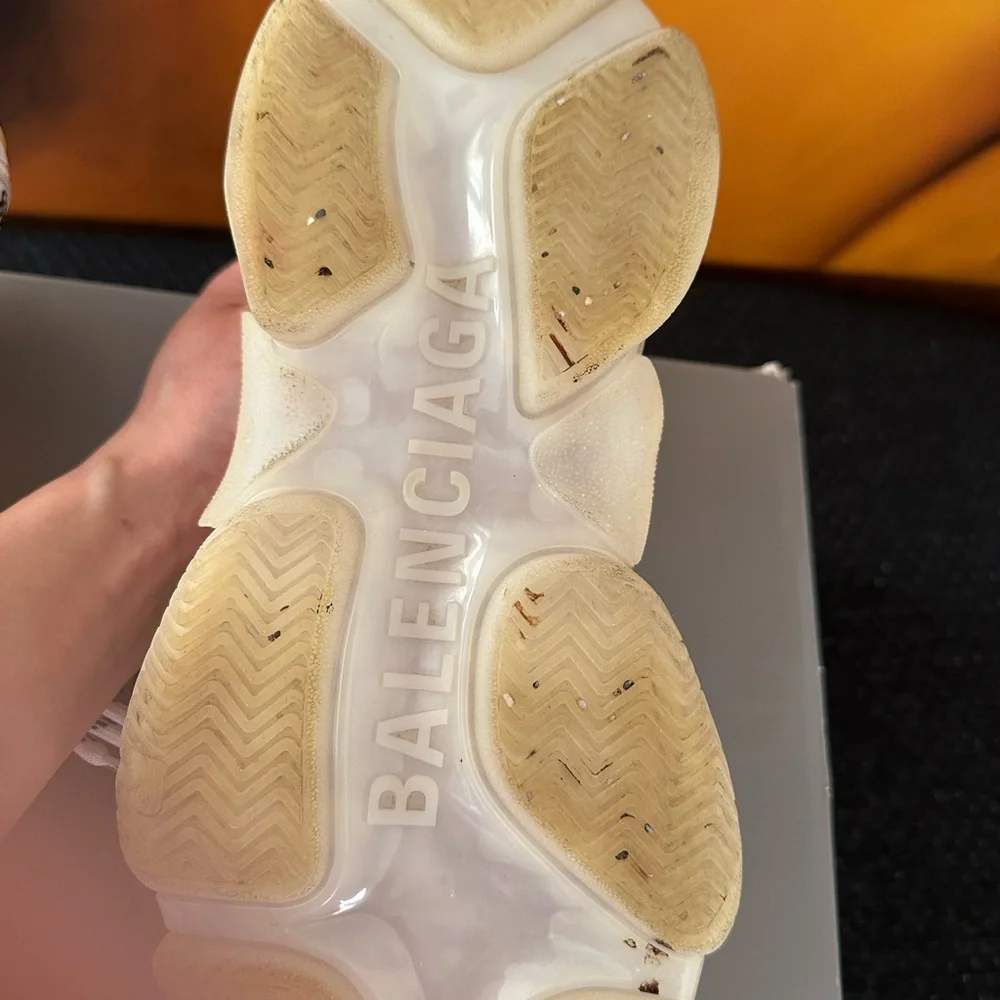 Balenciaga White Sneakers - Picture 8 of 14